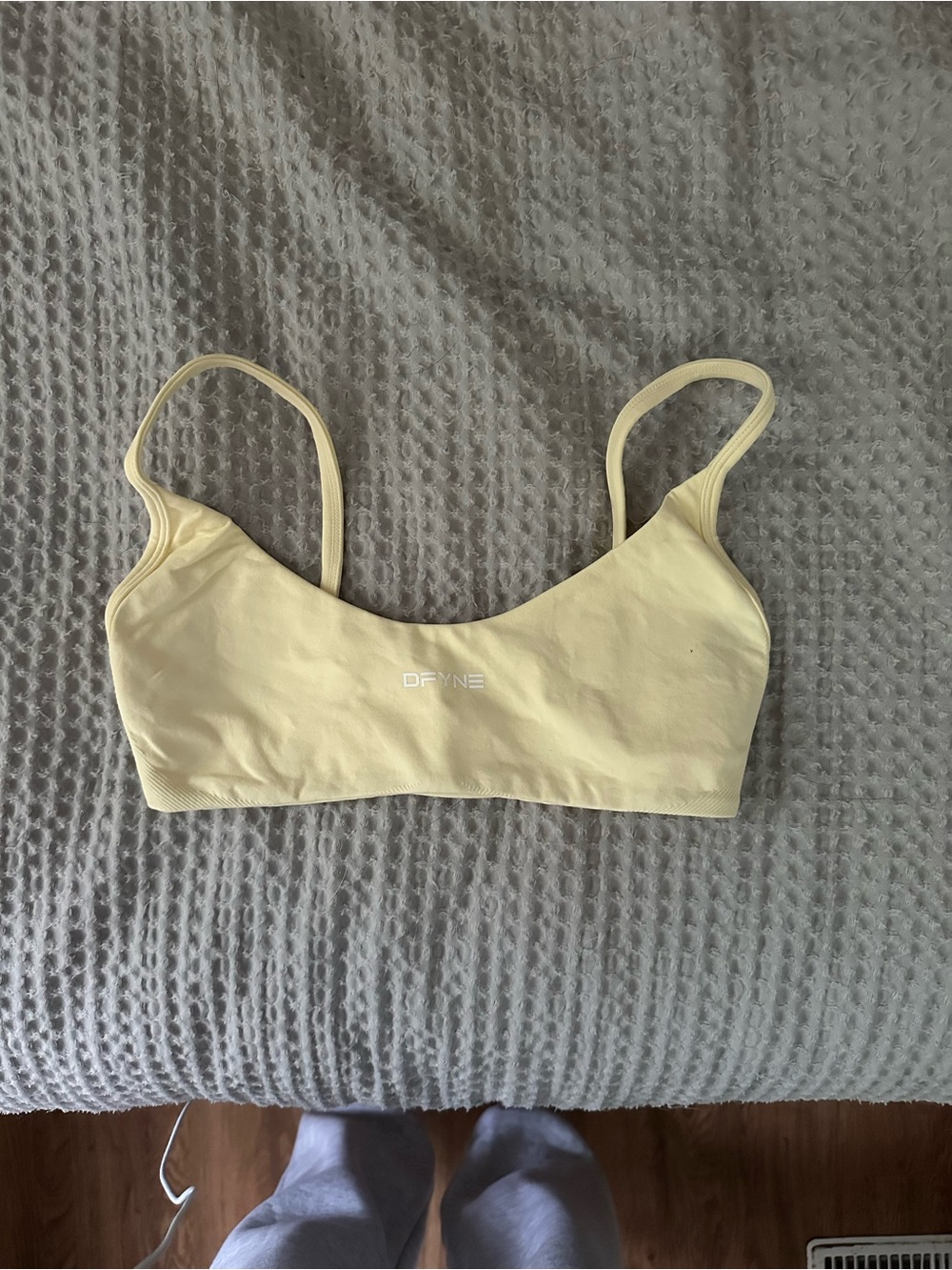 Dfyne Yellow Impact Scoop Neck Bra